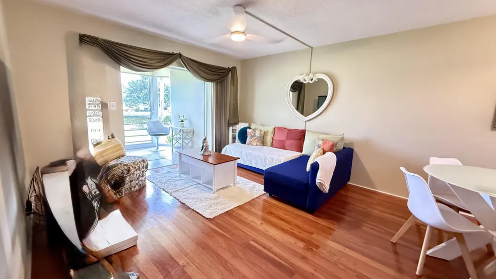 2728 Garden Dr N, Lake Worth Beach, FL 33461
