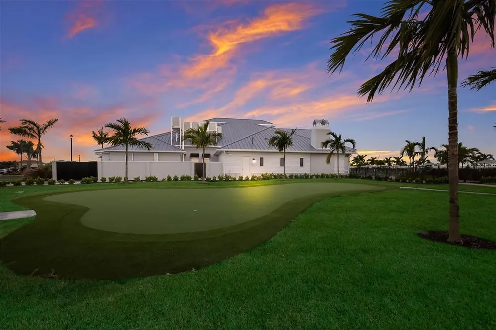 4913 Coastal Days Ln, Lakewood Ranch, FL 34211