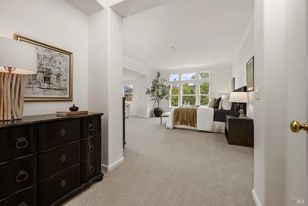 38 Maybeck St, Novato, CA 94949-6172