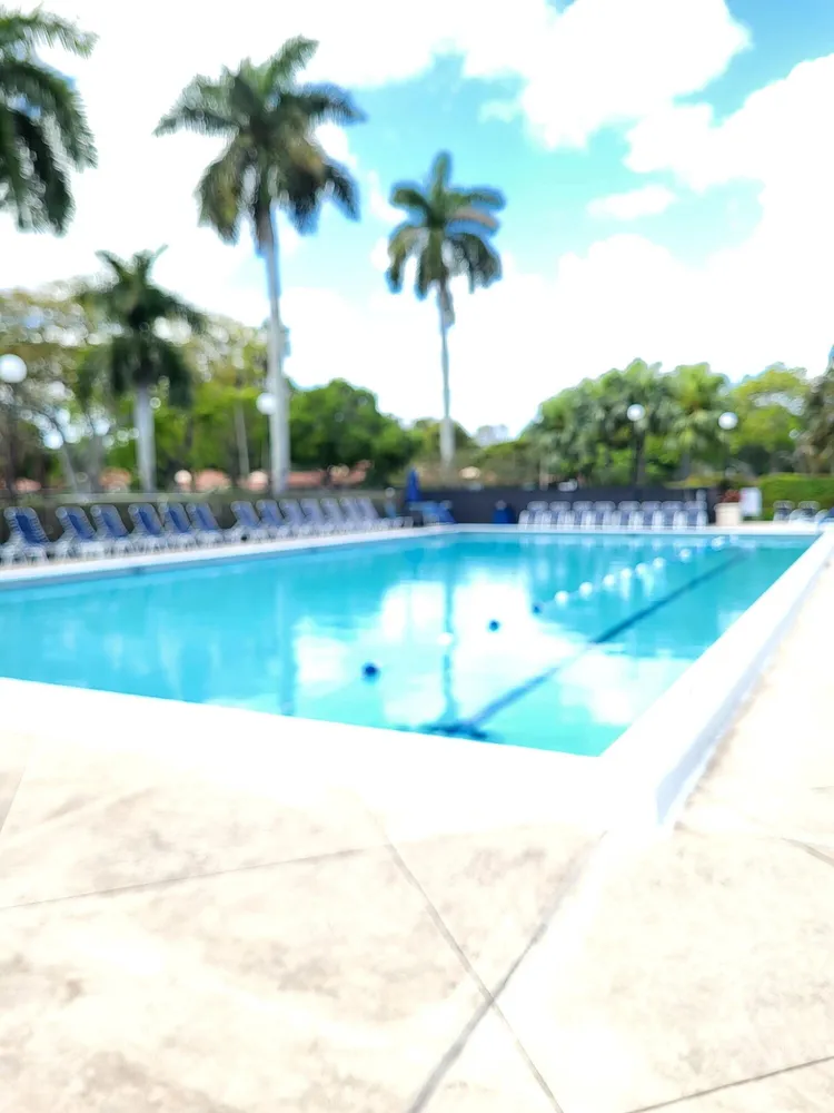 10215 N Circle Lake Dr, Boynton Beach, FL 33437