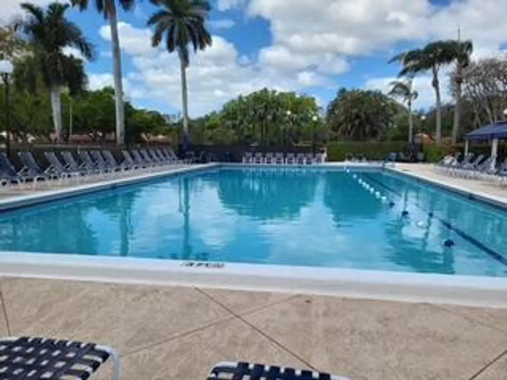 10215 N Circle Lake Dr, Boynton Beach, FL 33437