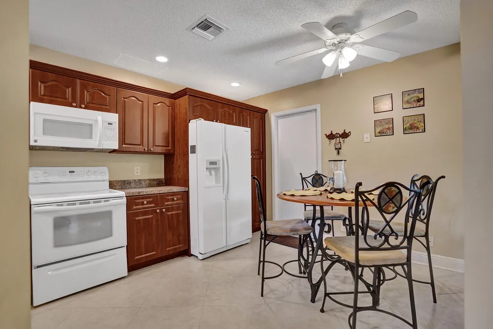 10474 Mateo Ct, Boca Raton, FL 33498