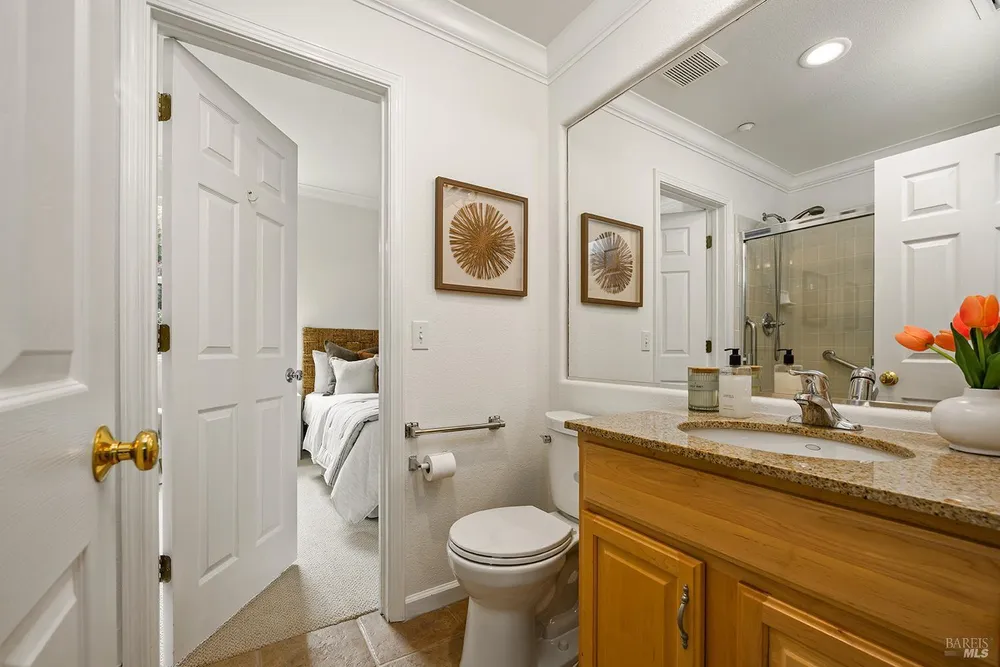 38 Maybeck St, Novato, CA 94949-6172