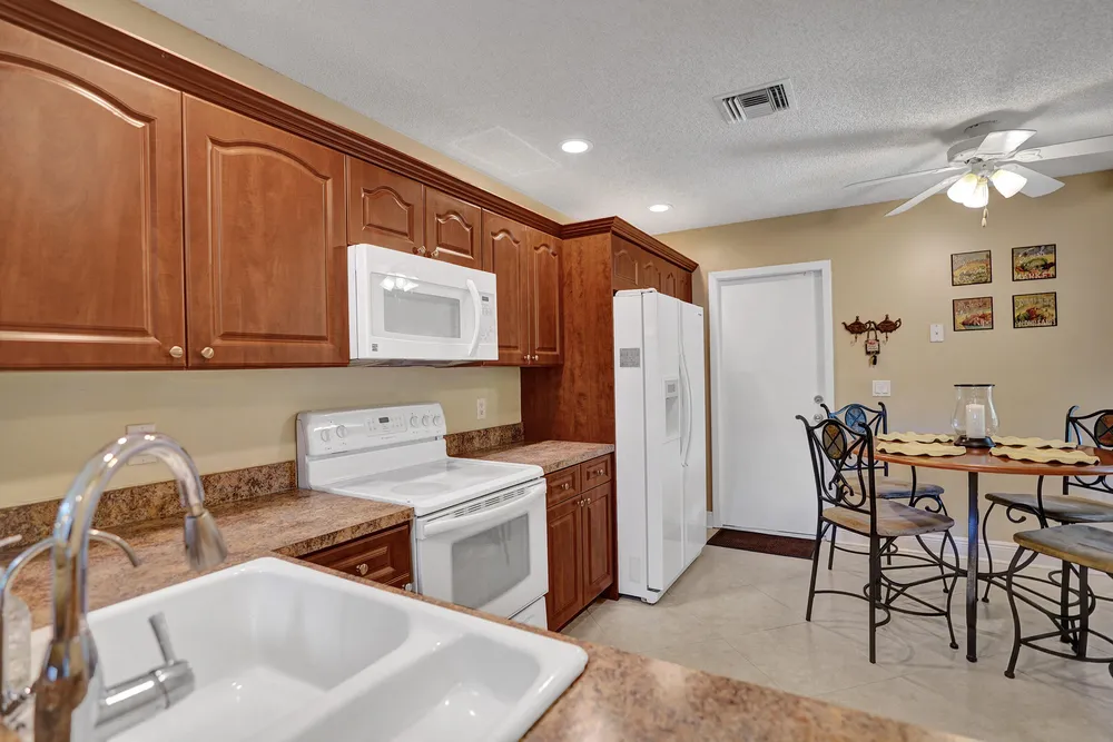 10474 Mateo Ct, Boca Raton, FL 33498