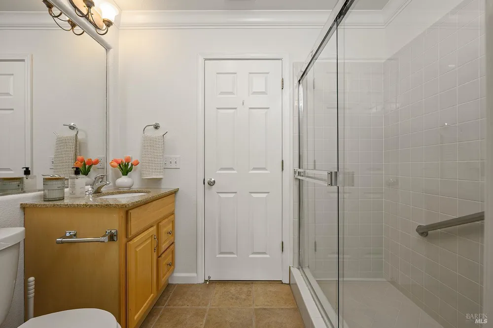 38 Maybeck St, Novato, CA 94949-6172