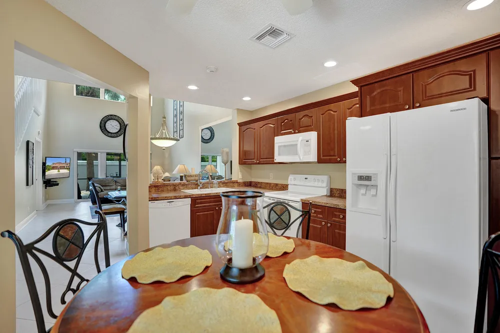10474 Mateo Ct, Boca Raton, FL 33498