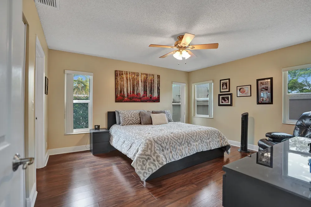 10474 Mateo Ct, Boca Raton, FL 33498