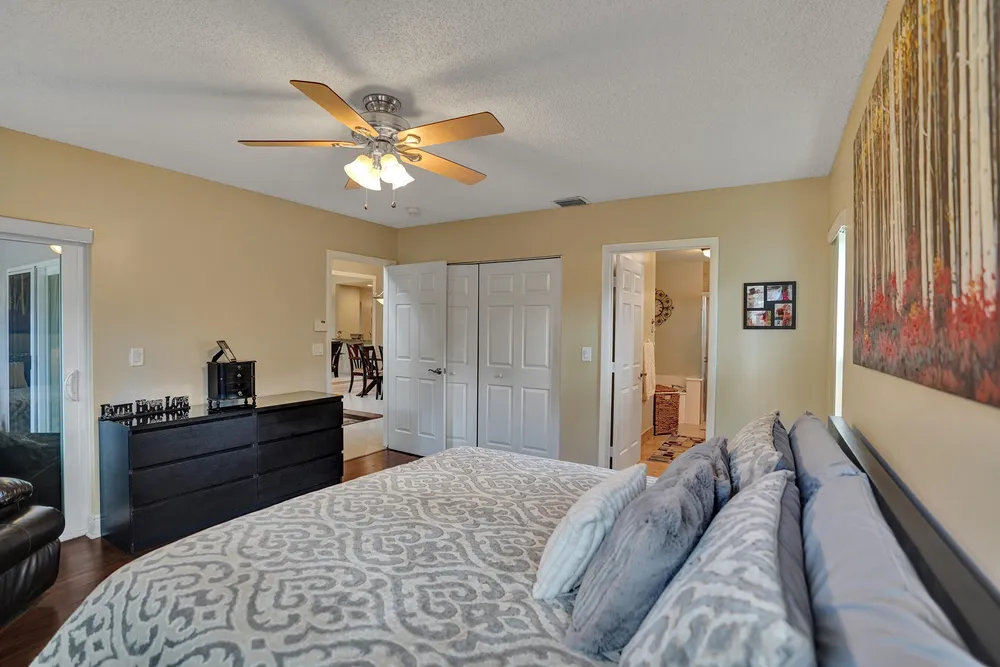 10474 Mateo Ct, Boca Raton, FL 33498