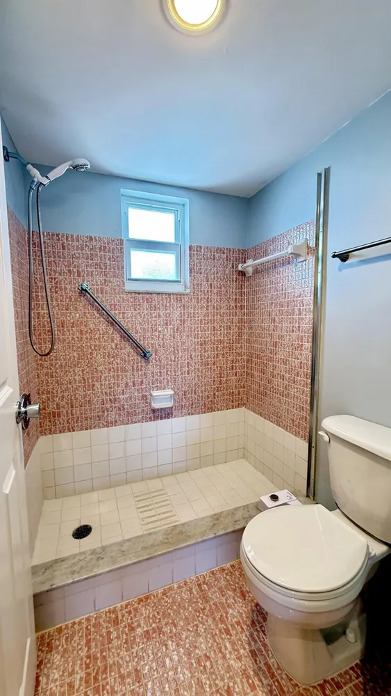 2728 Garden Dr N, Lake Worth Beach, FL 33461