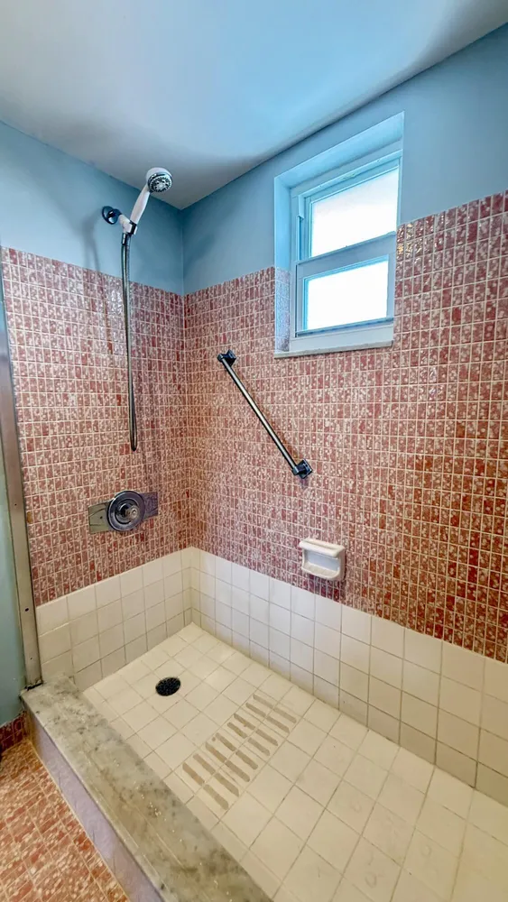 2728 Garden Dr N, Lake Worth Beach, FL 33461