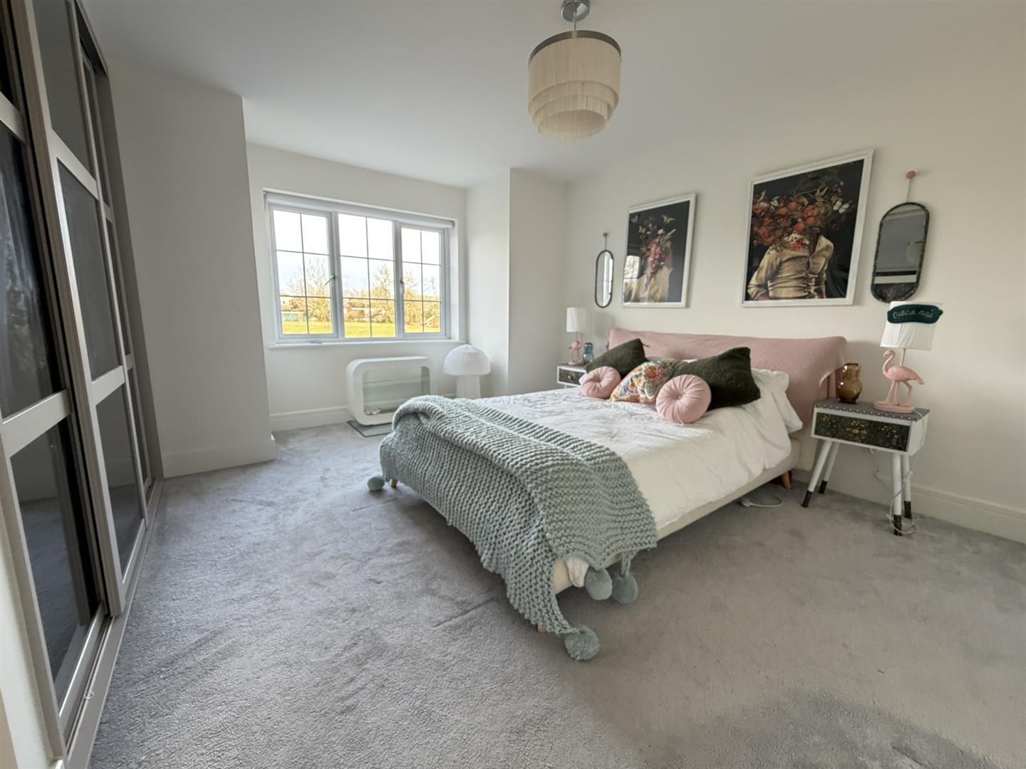 Buttercup Drive, Daventry Image 20