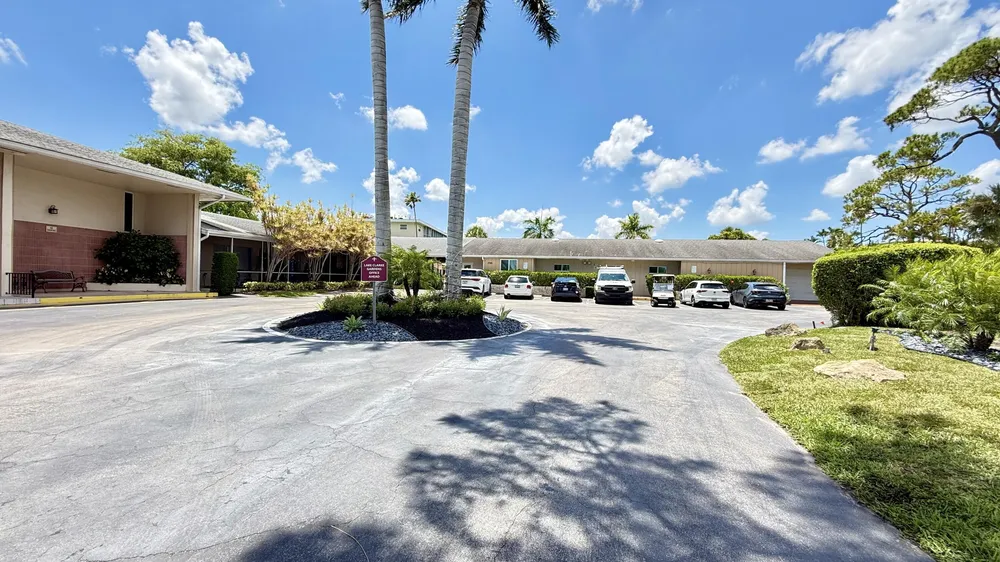 2728 Garden Dr N, Lake Worth Beach, FL 33461