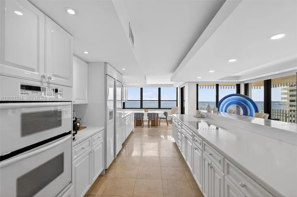 2 Grove Isle Dr, Miami, FL 33133