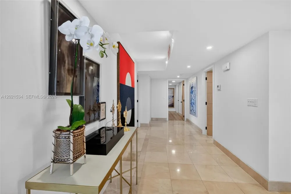 2 Grove Isle Dr, Miami, FL 33133