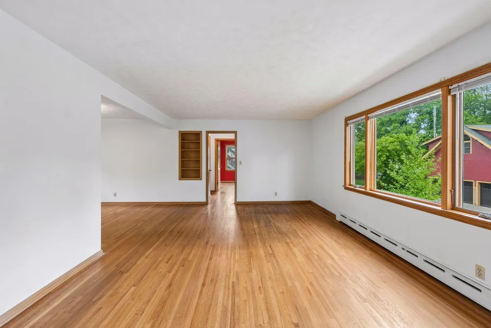 45 Albert St S, Saint Paul, MN 55105