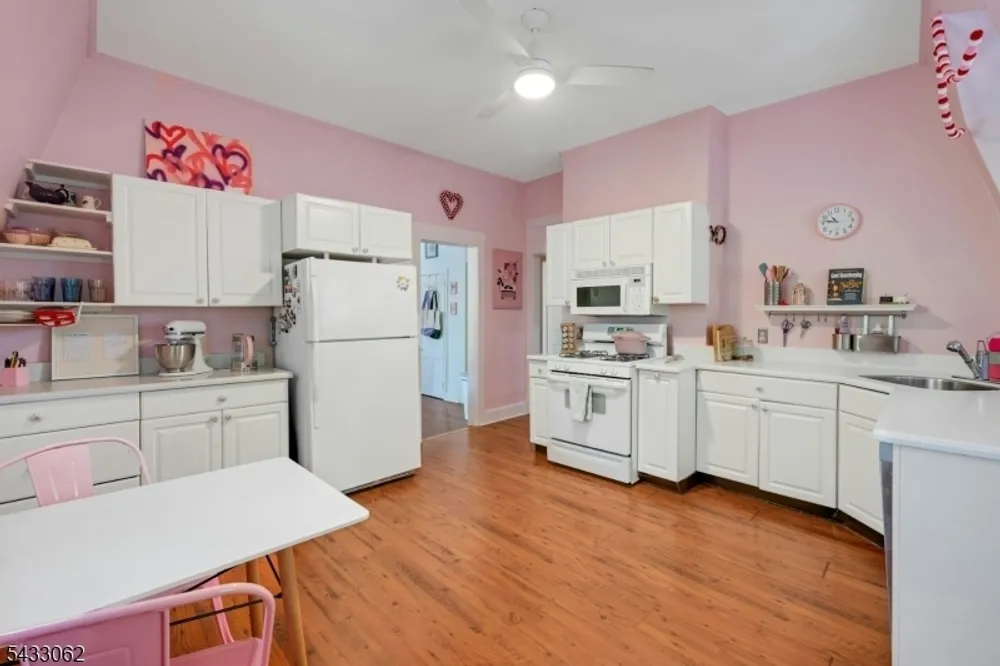 118 Linden Ave, Bloomfield, NJ 07003