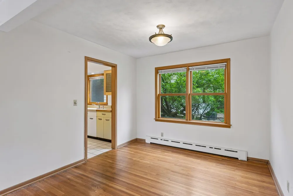 45 Albert St S, Saint Paul, MN 55105