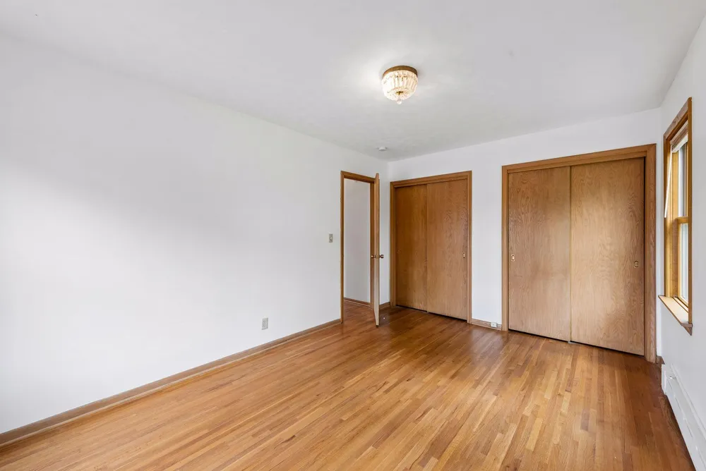 45 Albert St S, Saint Paul, MN 55105