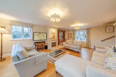 Walnut Close, Woodstock, OX20 photo 8