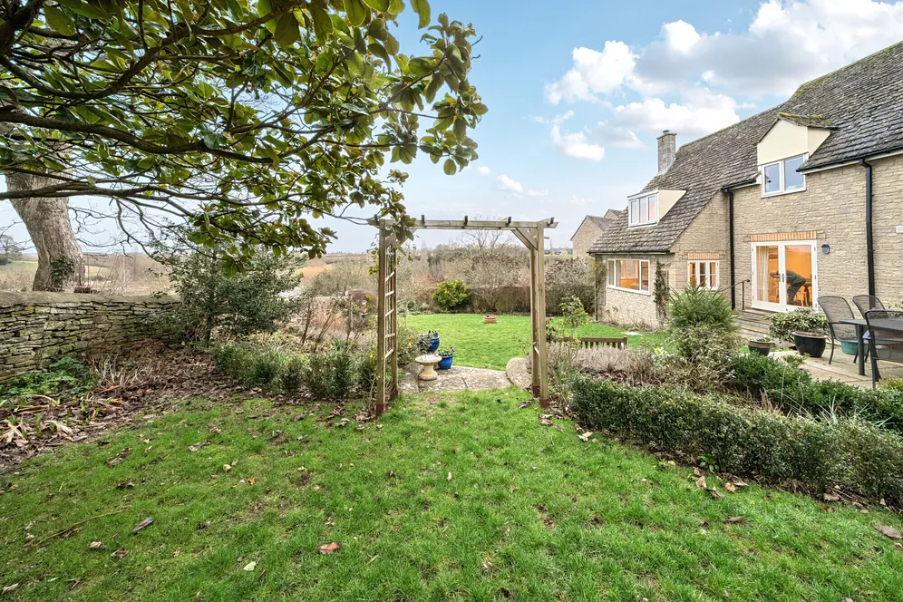 Walnut Close, Woodstock, OX20 photo 13