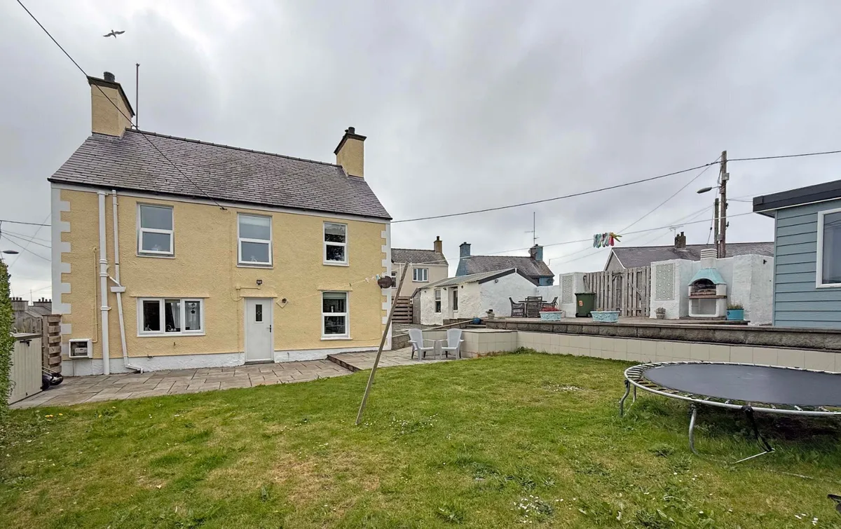 Bryngwynt Street, Amlwch Port, Amlwch, Isle of Anglesey, LL68