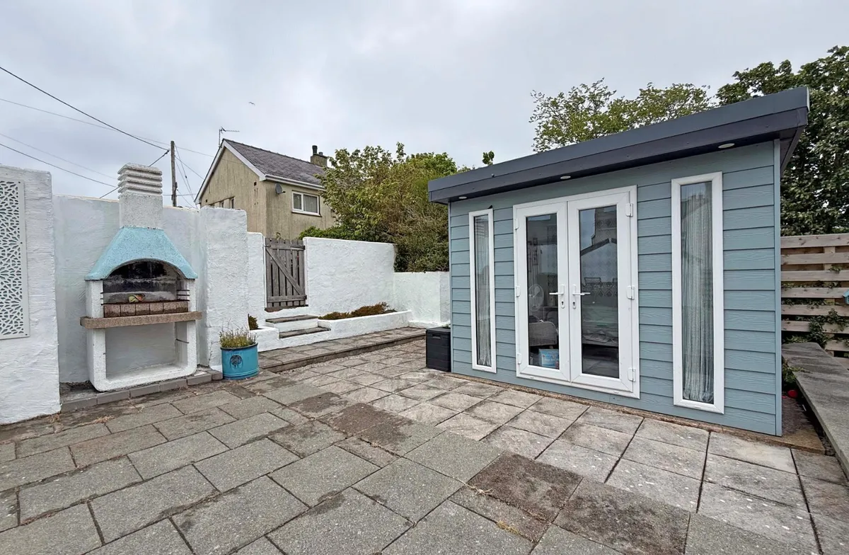 Bryngwynt Street, Amlwch Port, Amlwch, Isle of Anglesey, LL68