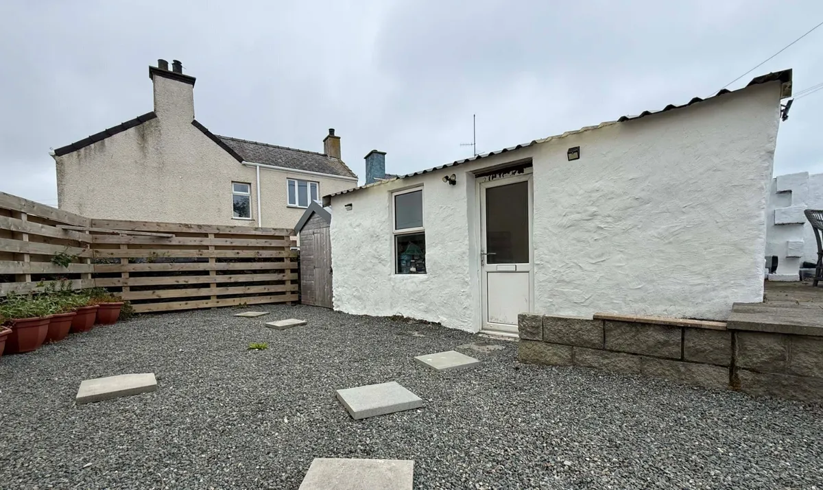 Bryngwynt Street, Amlwch Port, Amlwch, Isle of Anglesey, LL68