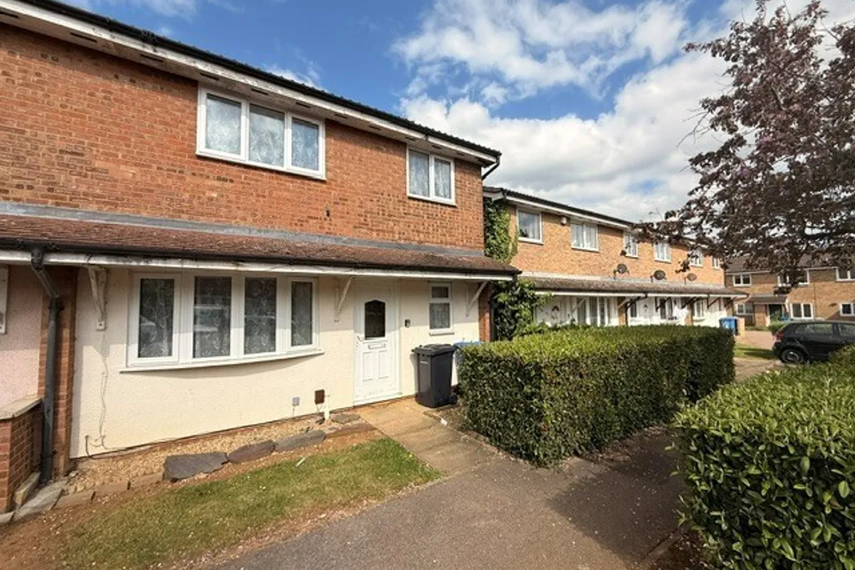 Avondale Mews, KETTERING
