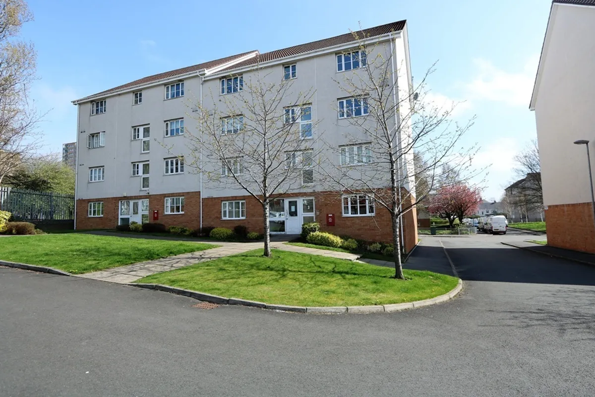 Glenmore Place, Glasgow