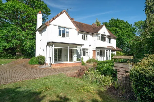Westerfield, Ipswich, IP6 photo 1