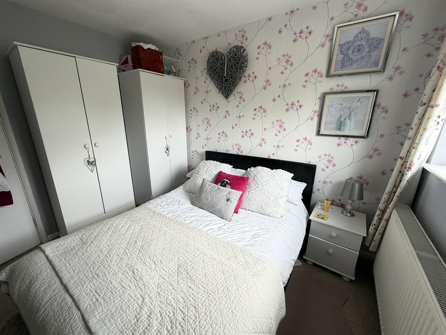 Exeter Close, Daventry Image 9