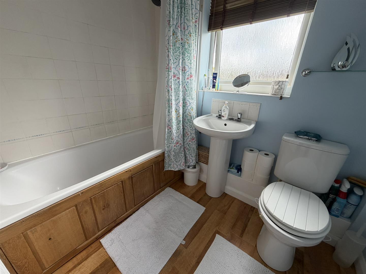 Exeter Close, Daventry Image 10