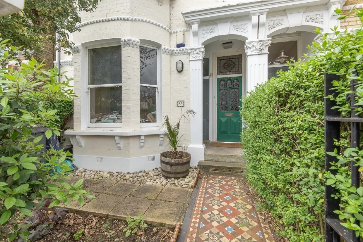 Crescent Lane, London, SW4 photo 11