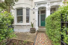 Crescent Lane, London, SW4 photo 11