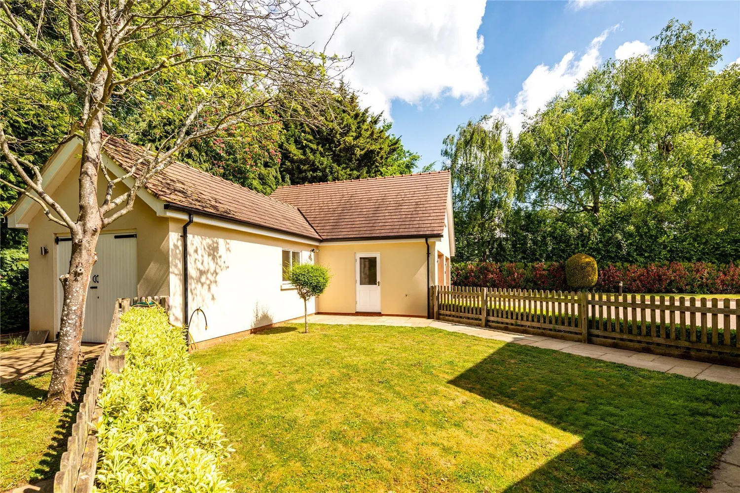 Sandy Lane, Church Brampton, NN6 photo 24