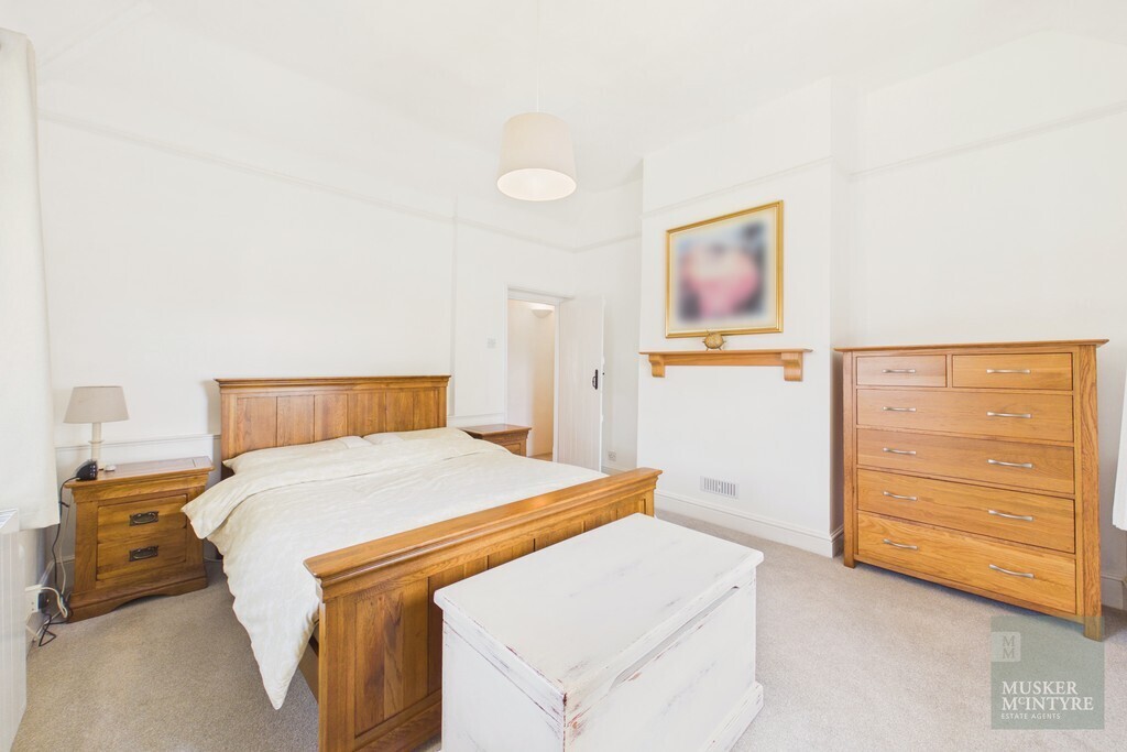 Threadneedle Street, Bergh Apton Image 11