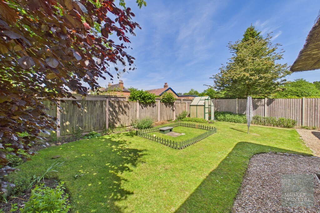 Threadneedle Street, Bergh Apton Image 22
