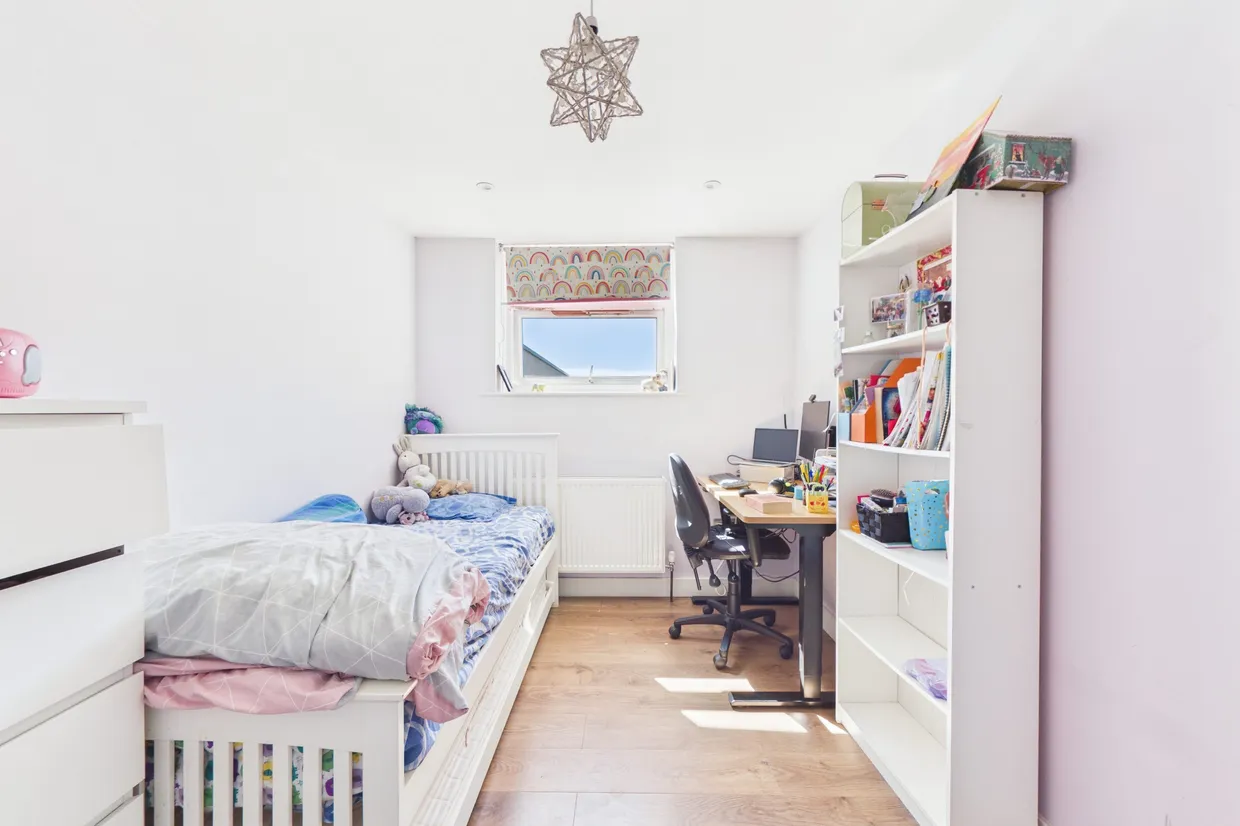 Gordon Road, Ealing, W13 photo 8