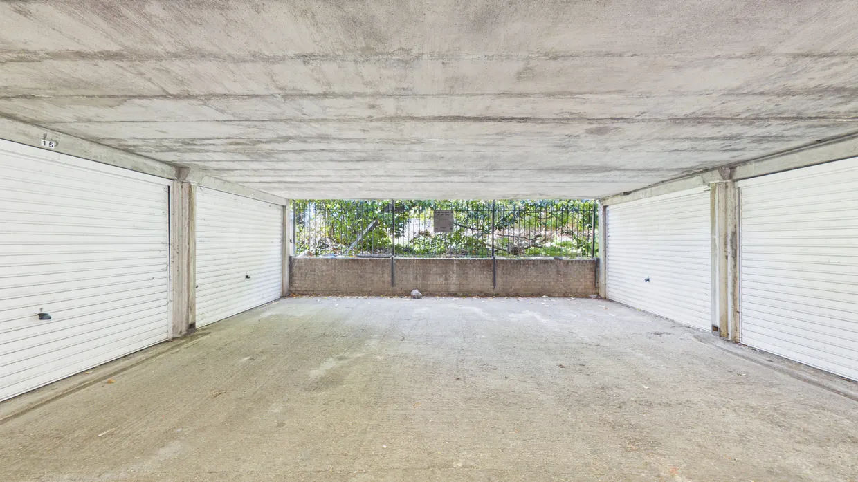 Gordon Road, Ealing, W13 photo 9