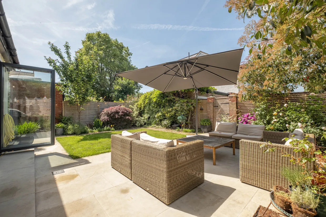Tudor Road, Hampton, TW12 photo 4