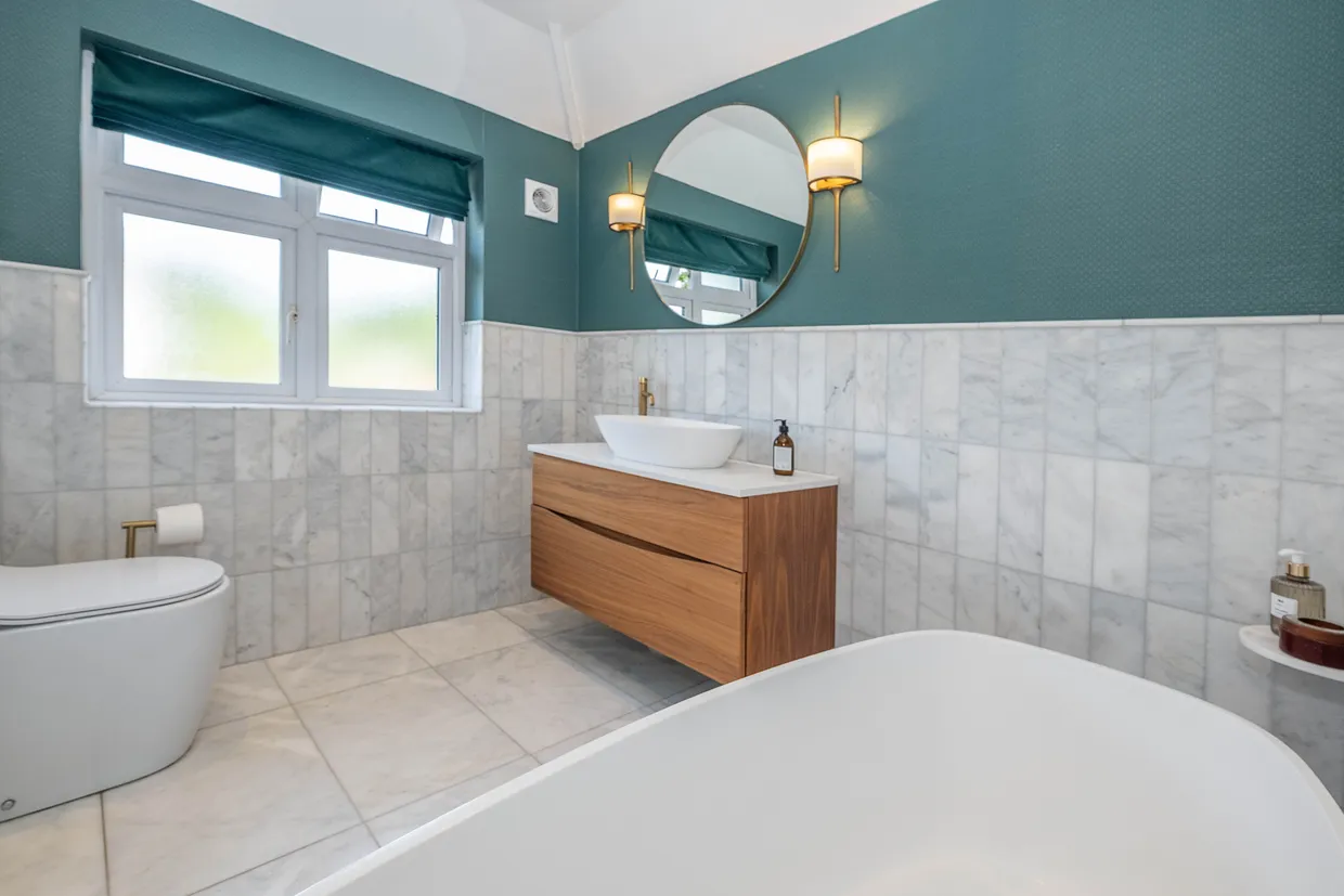 Tudor Road, Hampton, TW12 photo 8