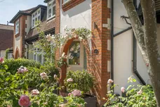 Tudor Road, Hampton, TW12 photo 17