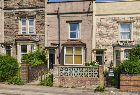 Heron Road, Easton