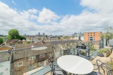 Hawthorne Crescent, London, SE10 photo 1