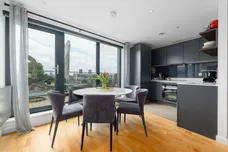 Hawthorne Crescent, London, SE10 photo 2