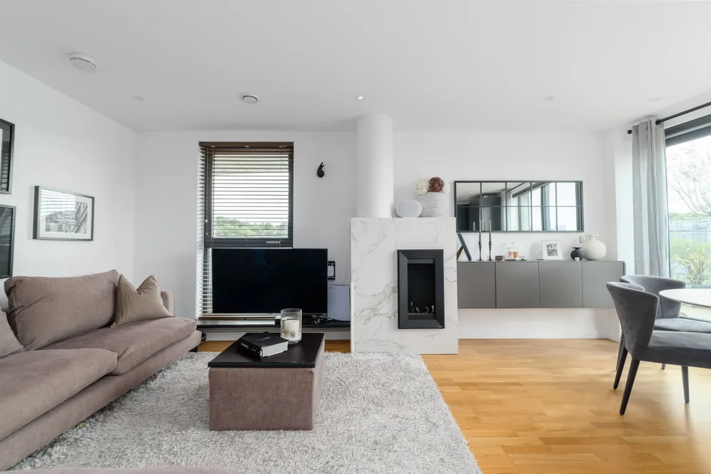 Hawthorne Crescent, London, SE10 photo 3