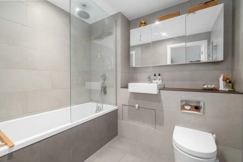 Hawthorne Crescent, London, SE10 photo 13