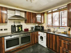 Helm Close, Gosport thumb 3