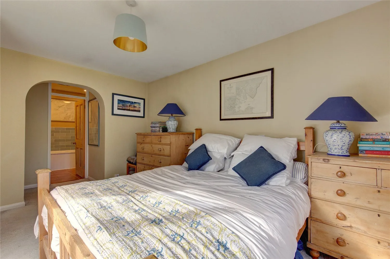 The Street, Surlingham, NR14 photo 21