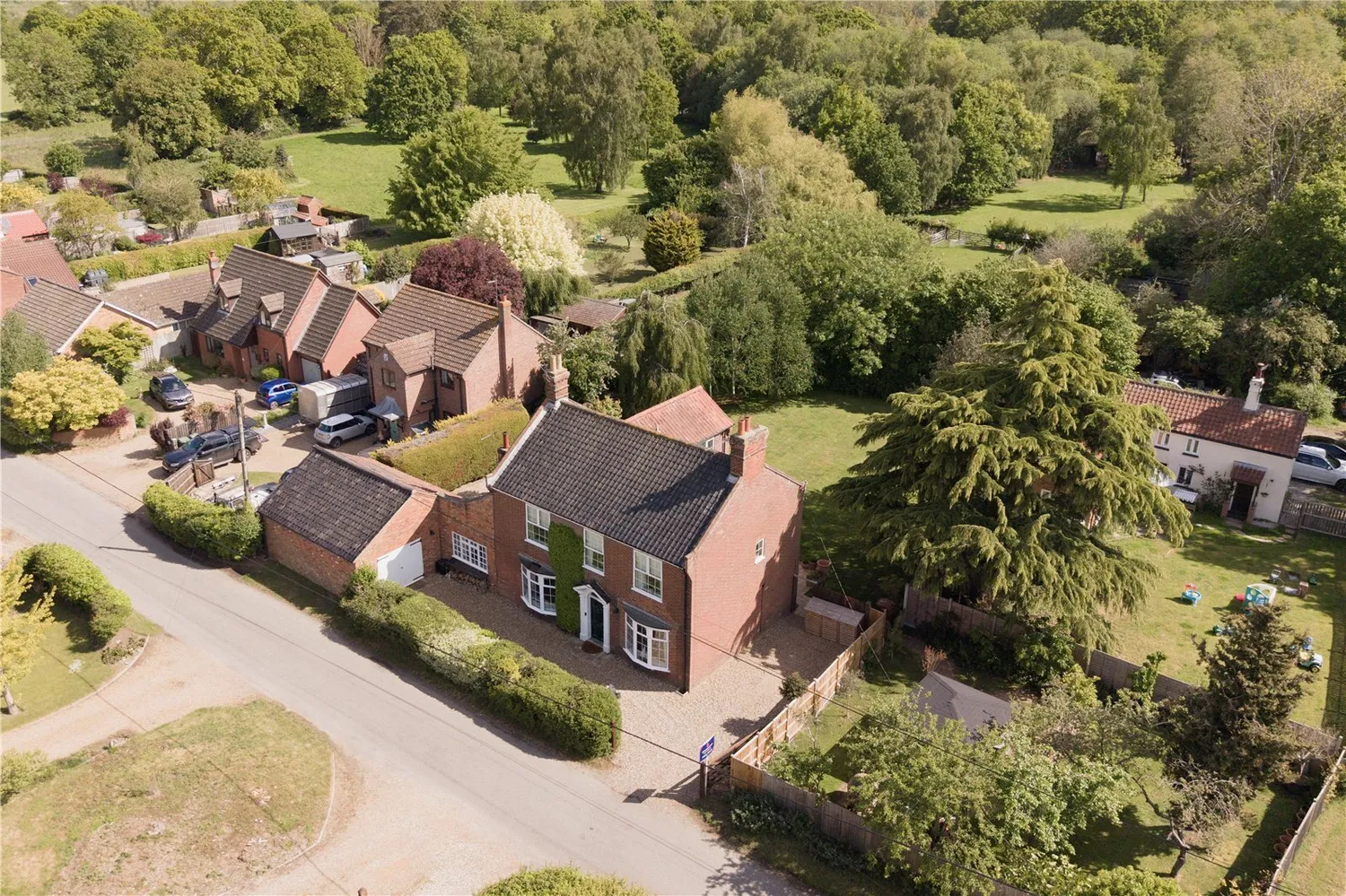 The Street, Surlingham, NR14 photo 37